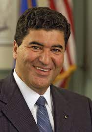 Dr. Elias Zerhouni headshot