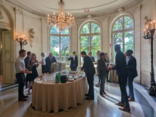 Attendees enjoy breakfast together before a Tech Envoy Series program at Meridian House in Washington, DC on July 14, 2023. Photo by Jessica Hill.